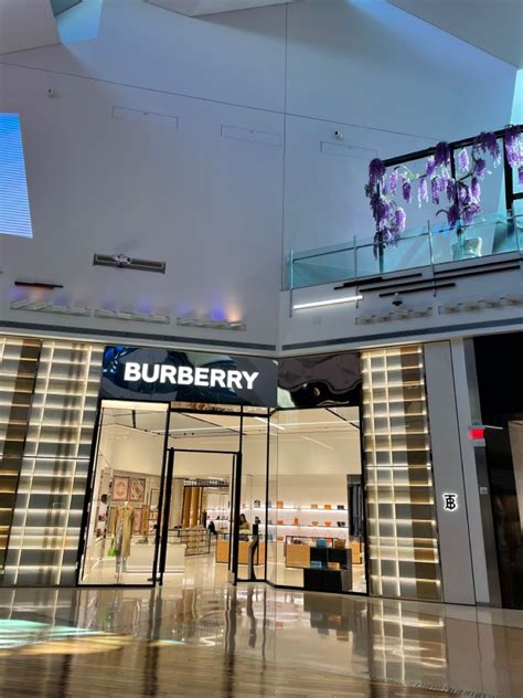 burberry vegas shopping|Burberry las vegas outlet.